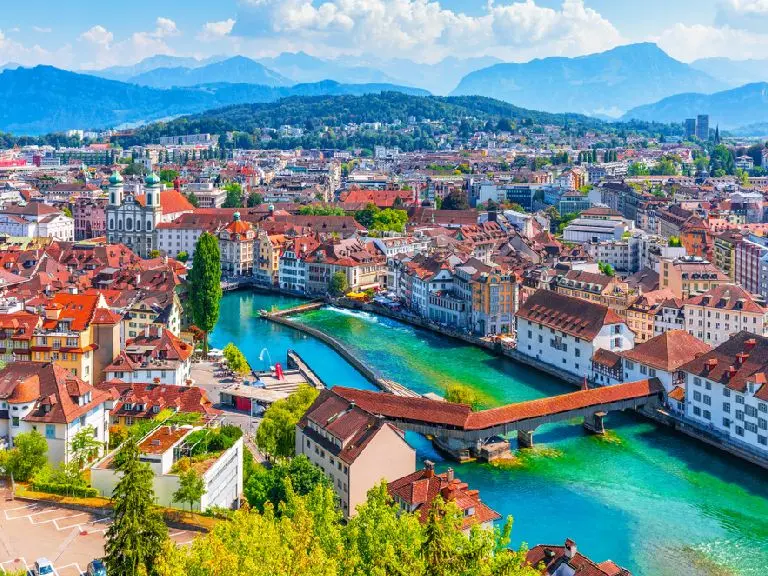 Love in the Alps - Image 4
